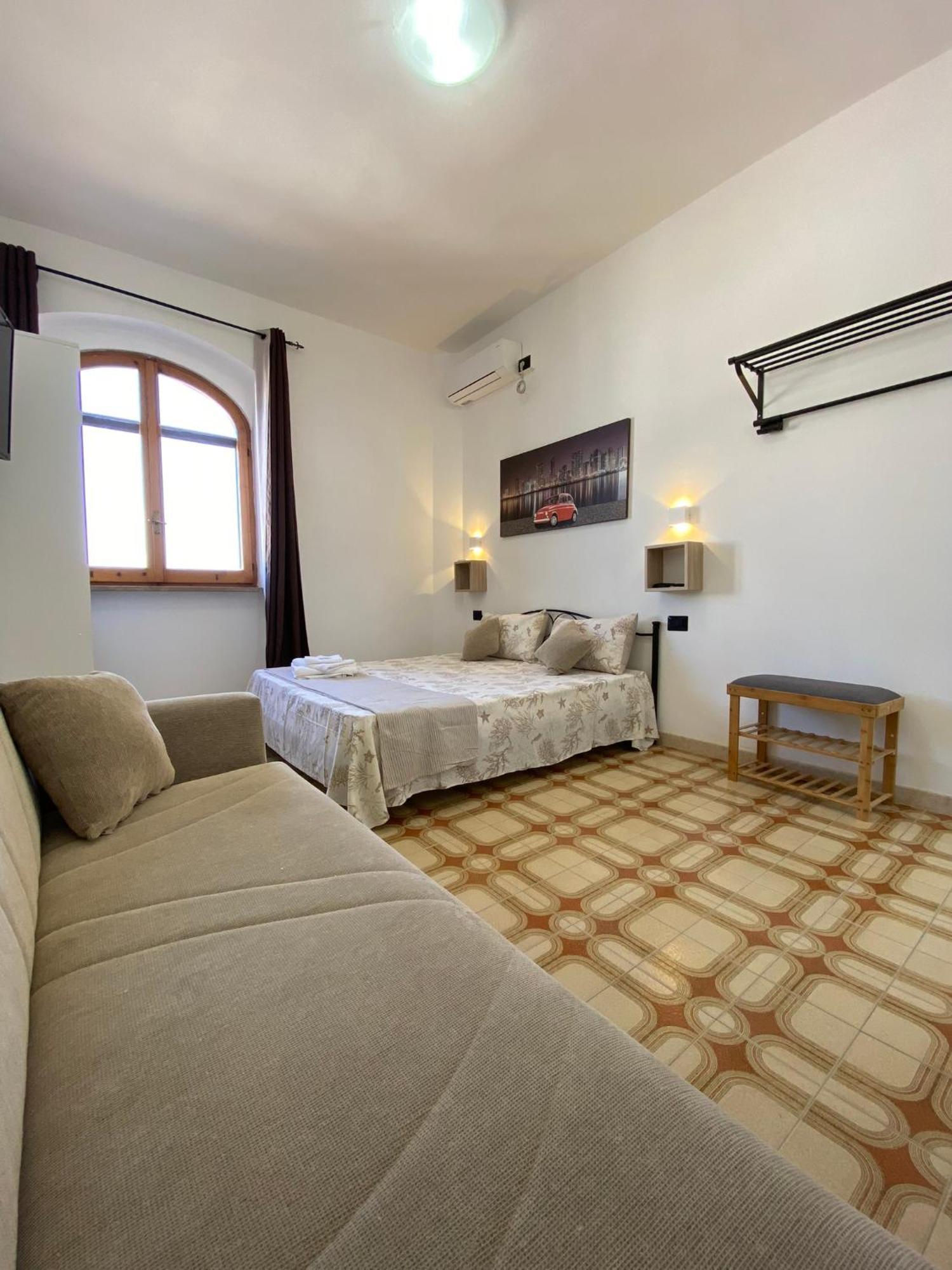 Villa Gaudi ซันตีซิโดโร ภายนอก รูปภาพ