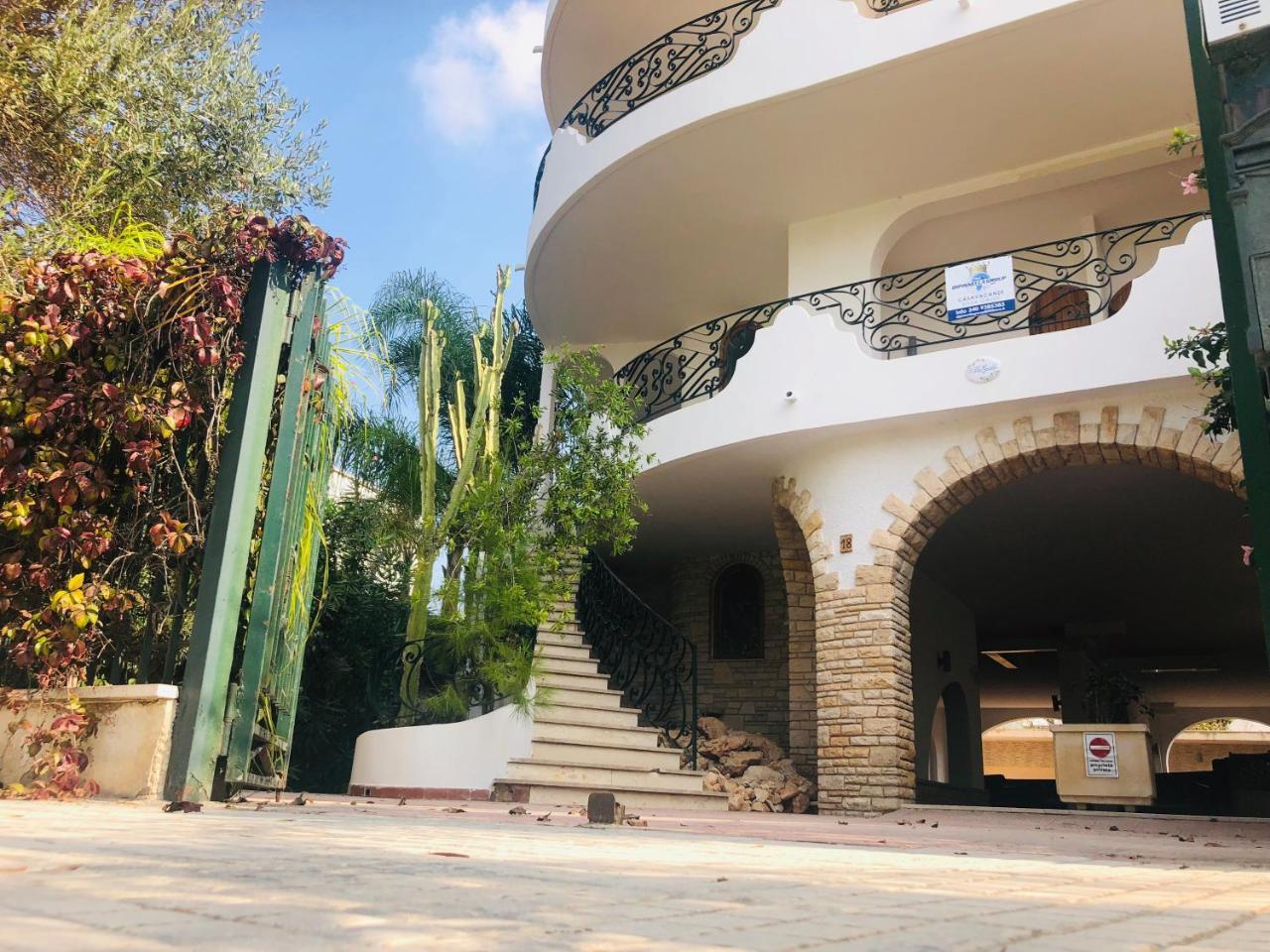 Villa Gaudi ซันตีซิโดโร ภายนอก รูปภาพ